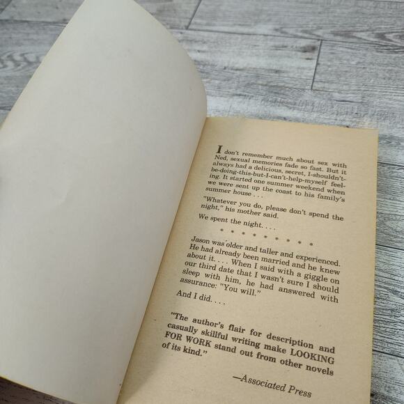 Looking for Work by Susan Cheever 1979 First Fawcett Crest Printing‎ Paperback - Picture 3 of 12